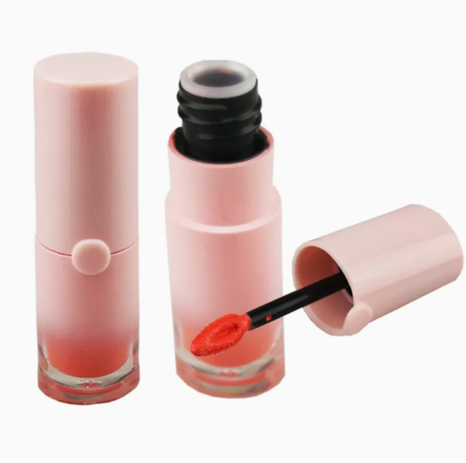 Moisturizing Matte Lip Glaze with Long-Lasting Colour